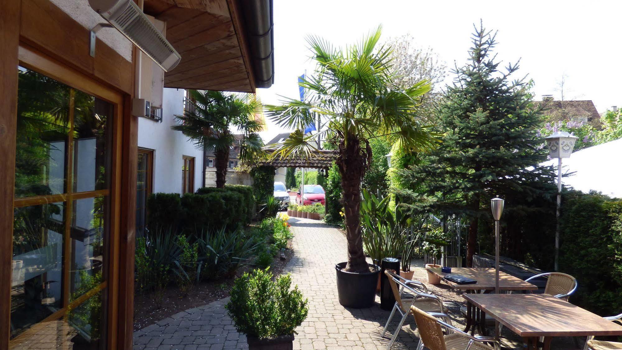 Hotel Blume Freiburg im Breisgau Ngoại thất bức ảnh
