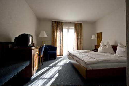 Hotel Blume Freiburg im Breisgau Ngoại thất bức ảnh