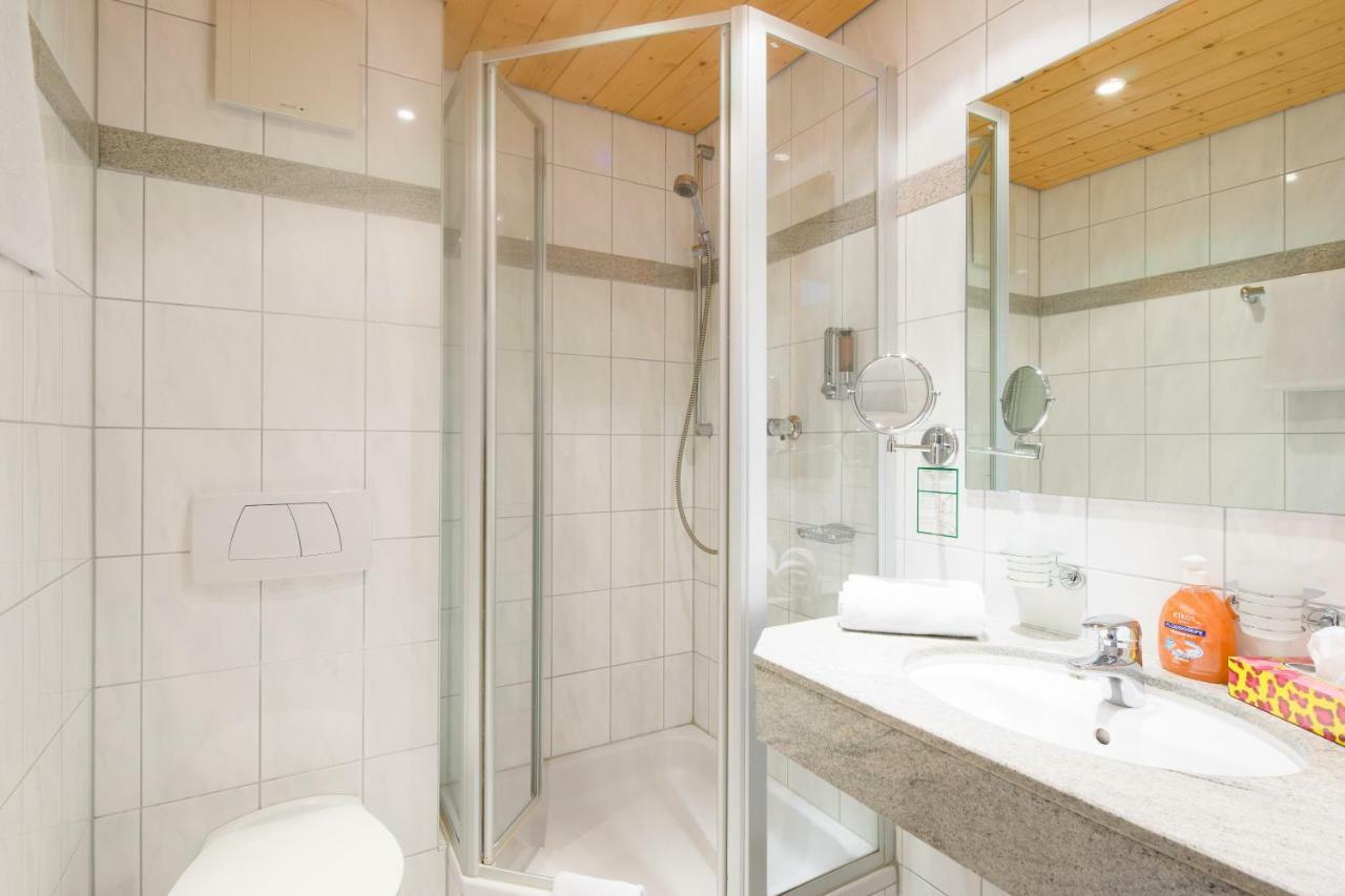 Hotel Blume Freiburg im Breisgau Ngoại thất bức ảnh